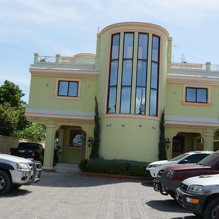 Hotel Tabarre 'S Palace Порт-о-Пренс Экстерьер фото